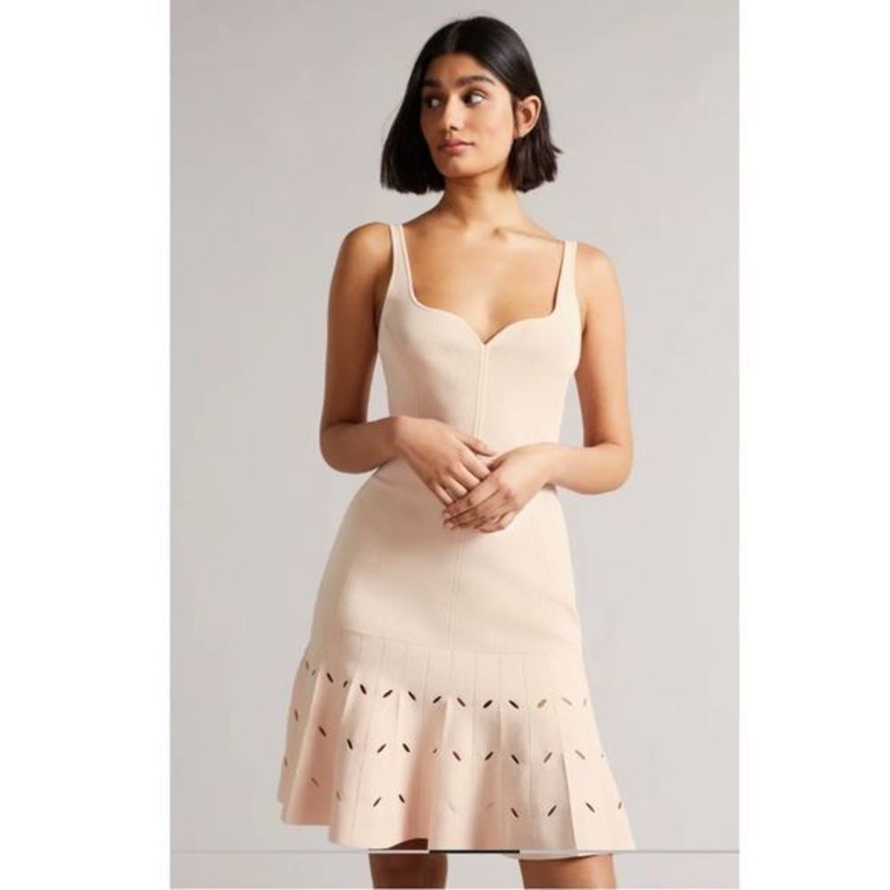 047 Ted Baker Ambyr Full Stitch Needle detailed Hem mini dress NWT Size 2